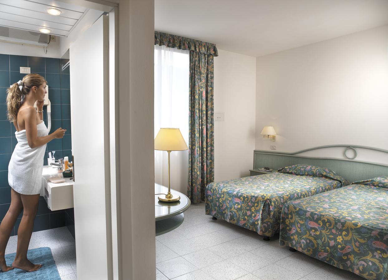 Hotel Italia Bellaria-Igea Marina Habitación foto